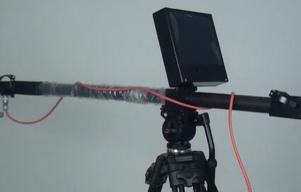 EOD Telescopic Manipulator with 4.5m Mechanical Arm Length 360° Rotating Electric Control and Infrared Night-Vision Camera for Bomb Disposal